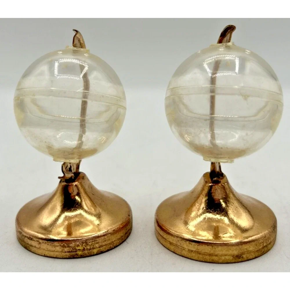 Vintage Retro Salt and Pepper Shakers Globe U260/38